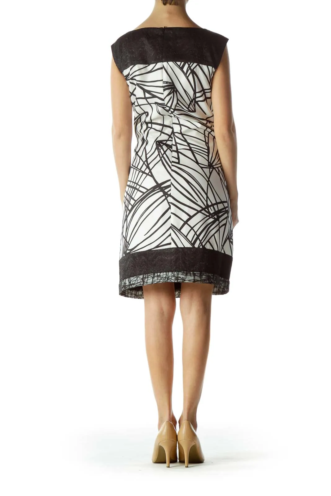 Black and White Geometric Print Shift Dress