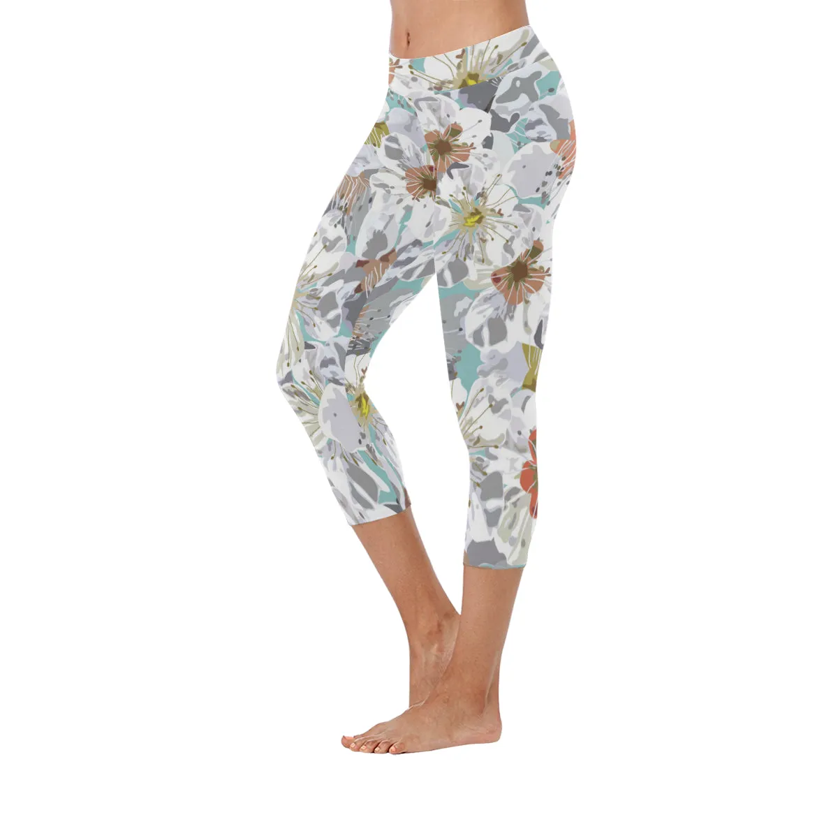 Cherry Blossoms in the Sky Women's Low Rise Capri Leggings (Invisible Stitch)